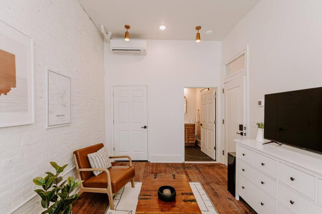 East Main Lofts - Farmhouse 204 Madison Luaran gambar