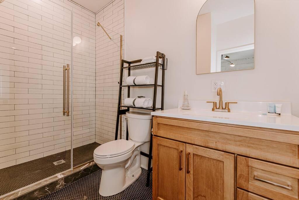 East Main Lofts - Farmhouse 204 Madison Luaran gambar